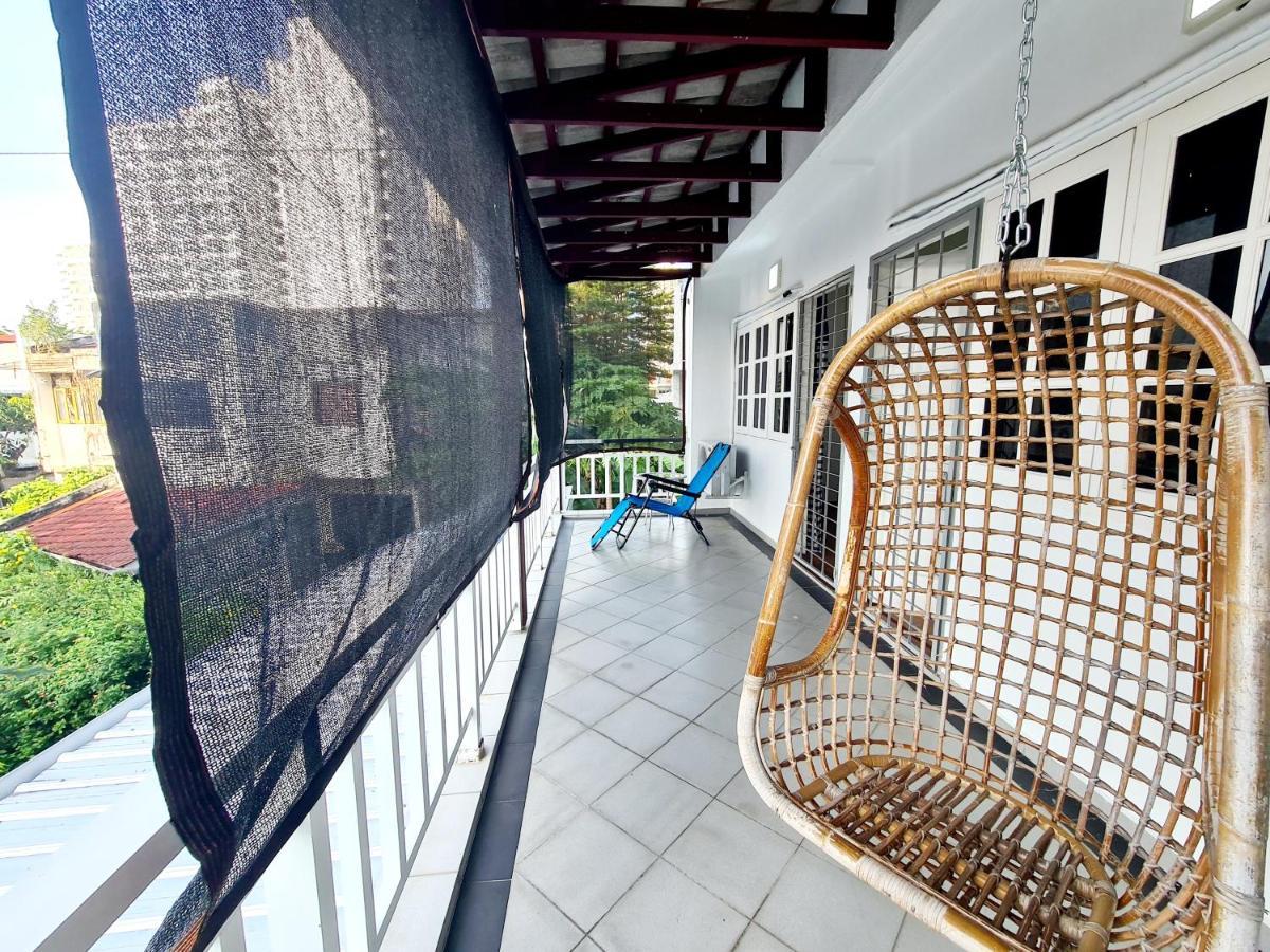 527 Beachhouse L 5 Bedroom With Swimming Pool - 3Min Walk To The Beach Танджунг-Бунгах Екстер'єр фото